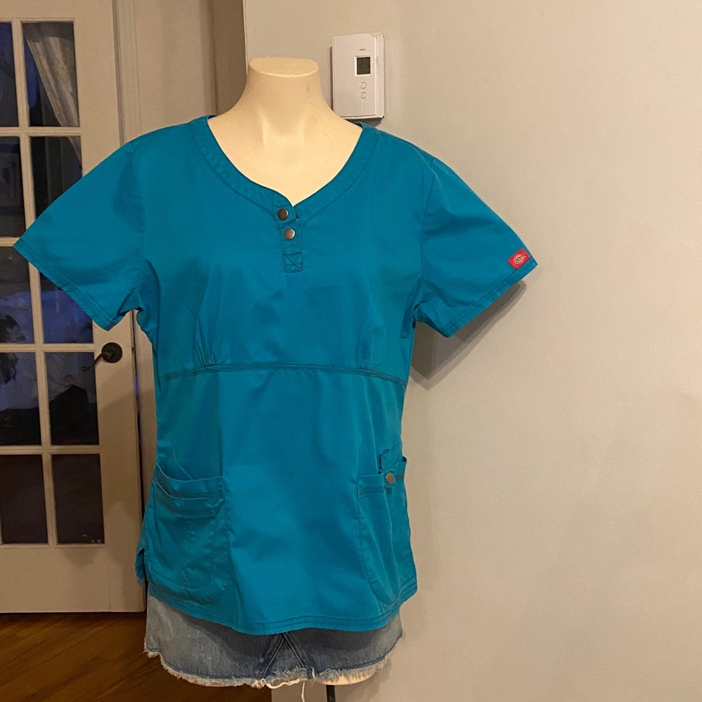 Dickies scrub Top